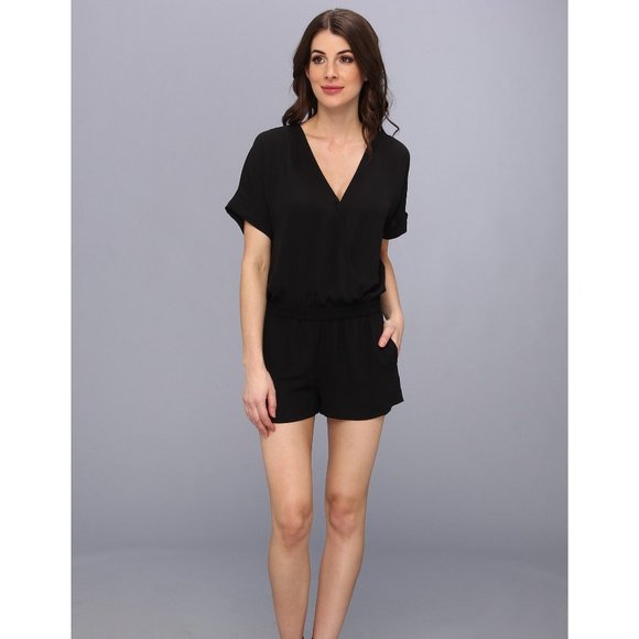 BCBGMaxAzria Pants - BCBGMaxazria